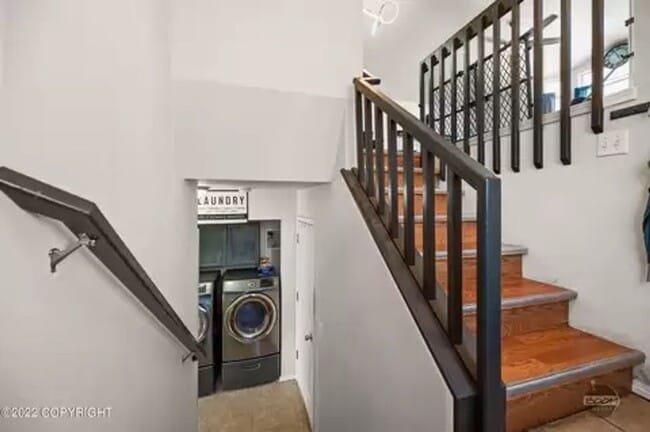Building Photo - Check out the private fenced backyard!