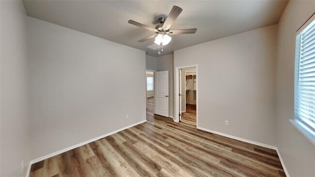 Building Photo - LUXURY 3 Bedroom 2.5 Bathroom Townhome in Piedmont Schools- Neighborhood Park and Basketball Court