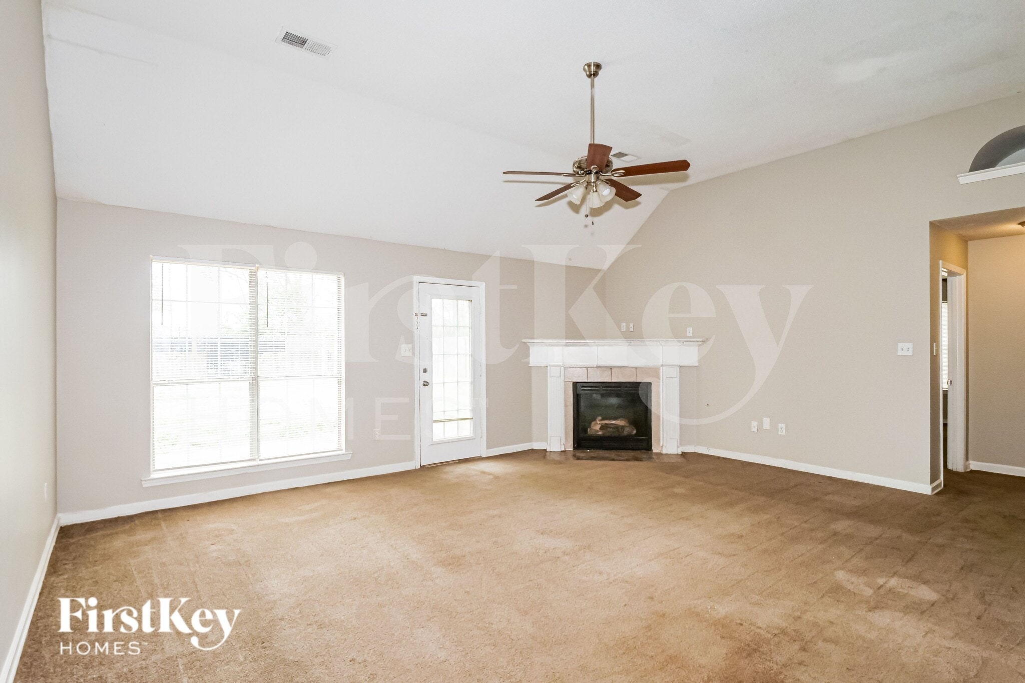 Building Photo - 7601 Broken Hickory Dr