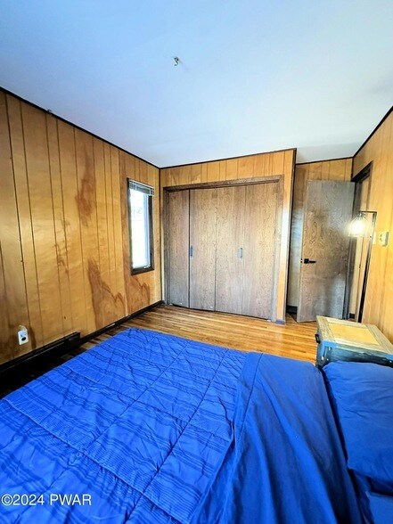 Building Photo - 402 Canoe Brook Dr