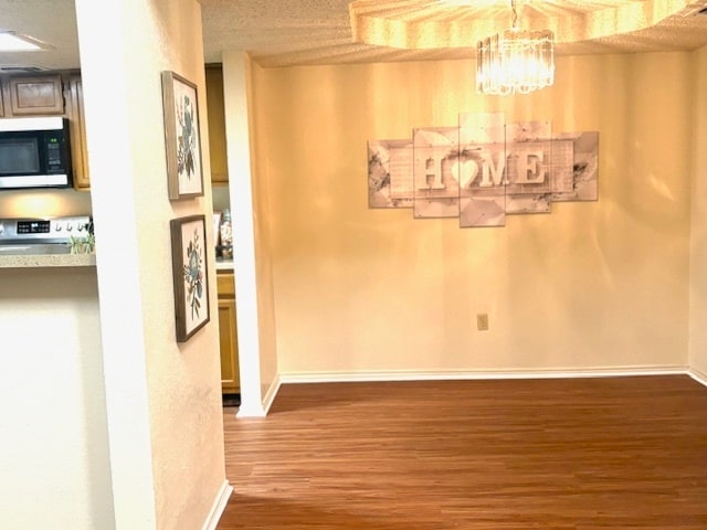Building Photo - Remodeled 2 bedroom townhouse with loft !