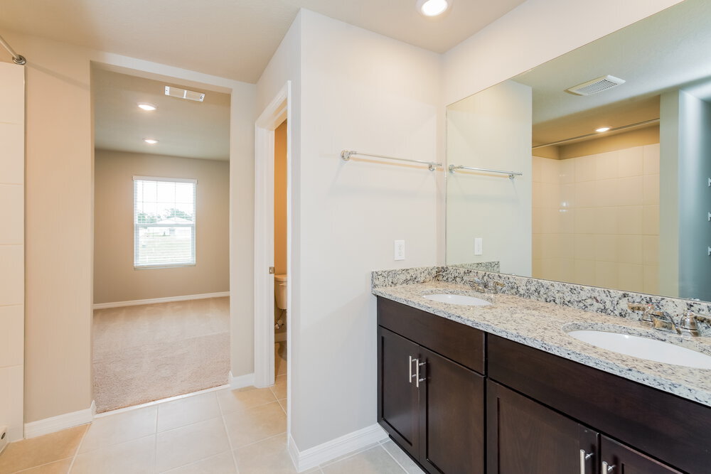 Building Photo - 1022 Oak Vly Dr
