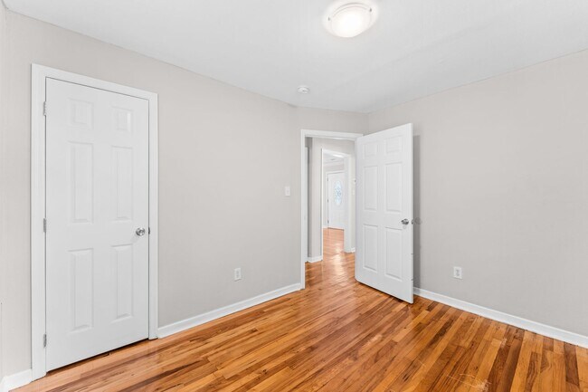 Building Photo - 855 Burroughs Rd