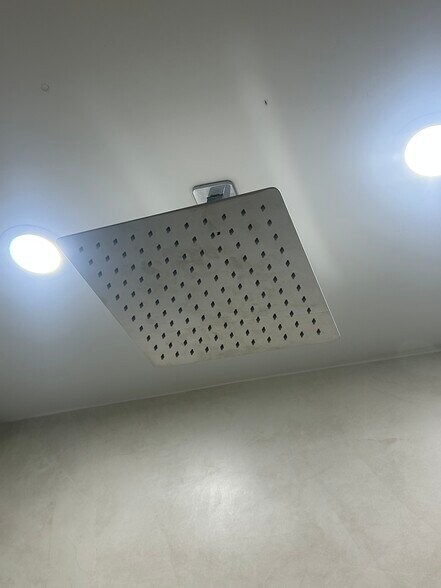 Rain Shower - 6859 SW 37th St