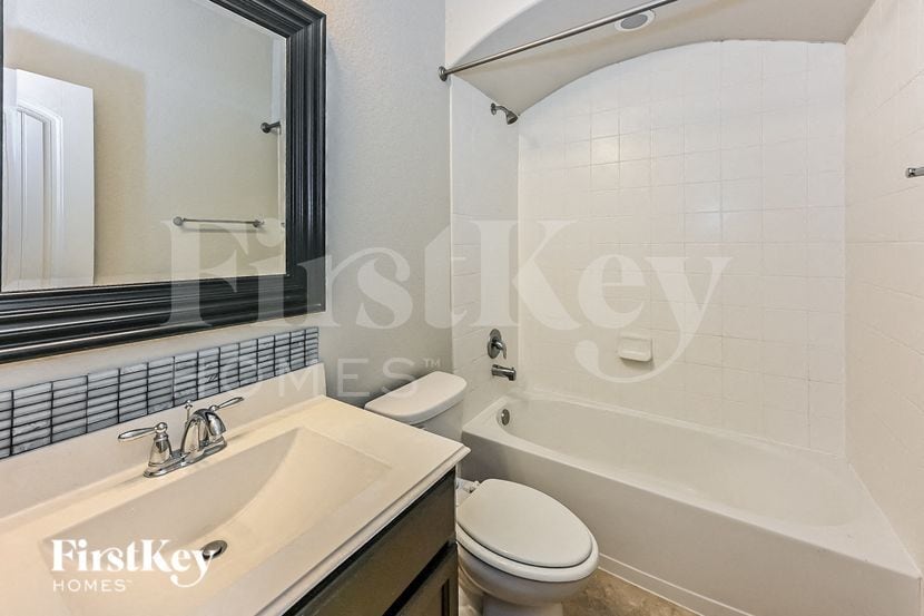 Building Photo - 3711 Daintree Park Dr