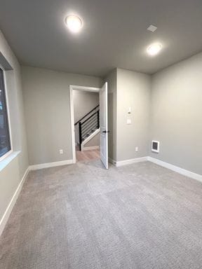 Building Photo - Modern 3Bed/2Bath PLUS 2 car garage Townhome in Bellevue!