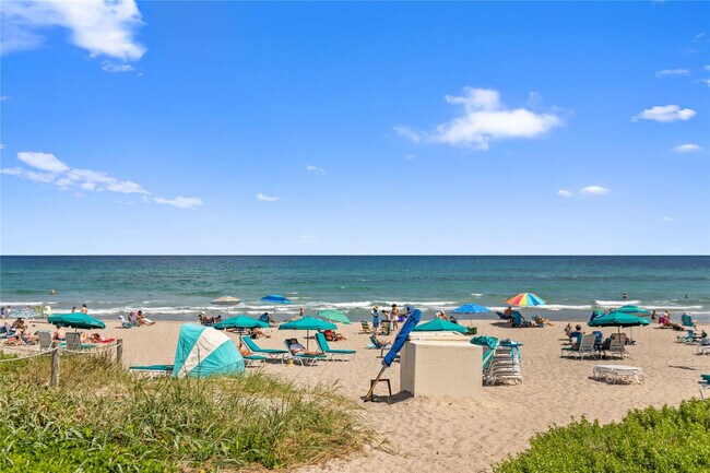 Building Photo - 330 Ave