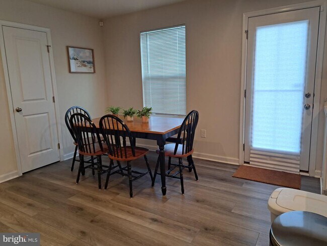 Building Photo - 32035 Windjammer Dr