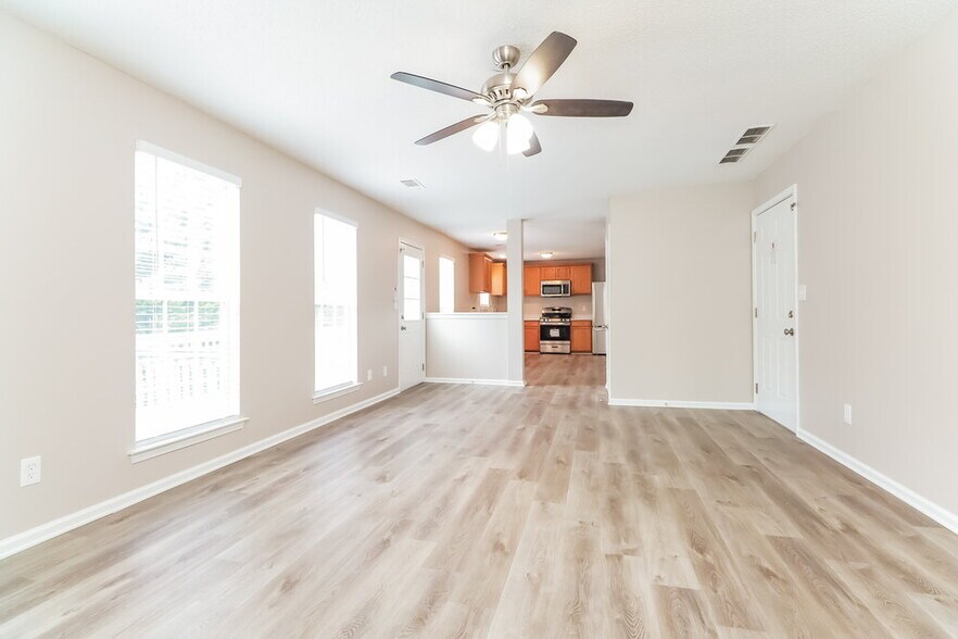 Building Photo - 3510 Kellys Ct