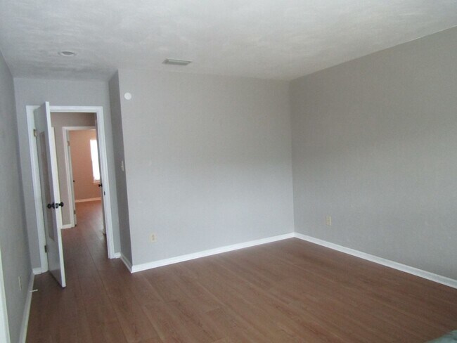 Building Photo - Ocean Lakes
