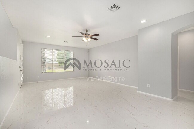 Building Photo - 21292 N 78th Ln