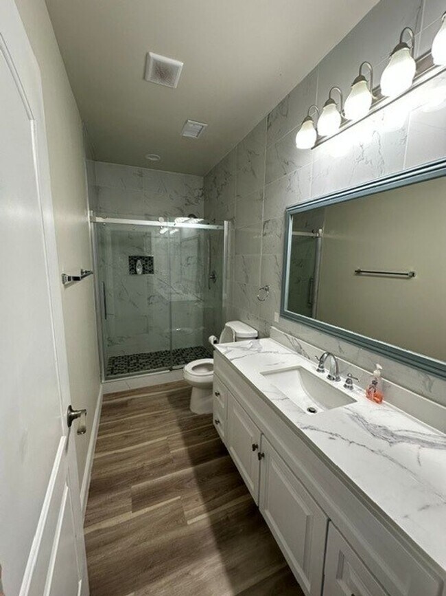 Building Photo - 7175 Vista Ridge Dr