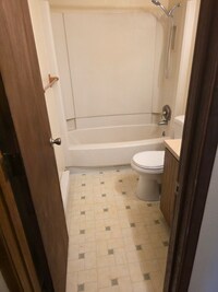 Building Photo - 840 Stone Mountain Ct