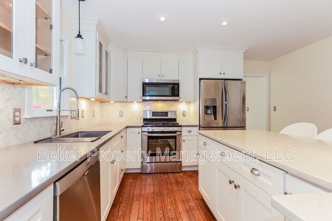 Building Photo - 86 Morias Ave