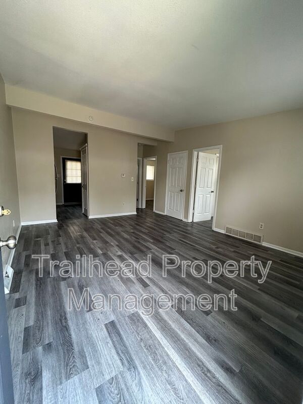 Building Photo - 4206 Lloyd St