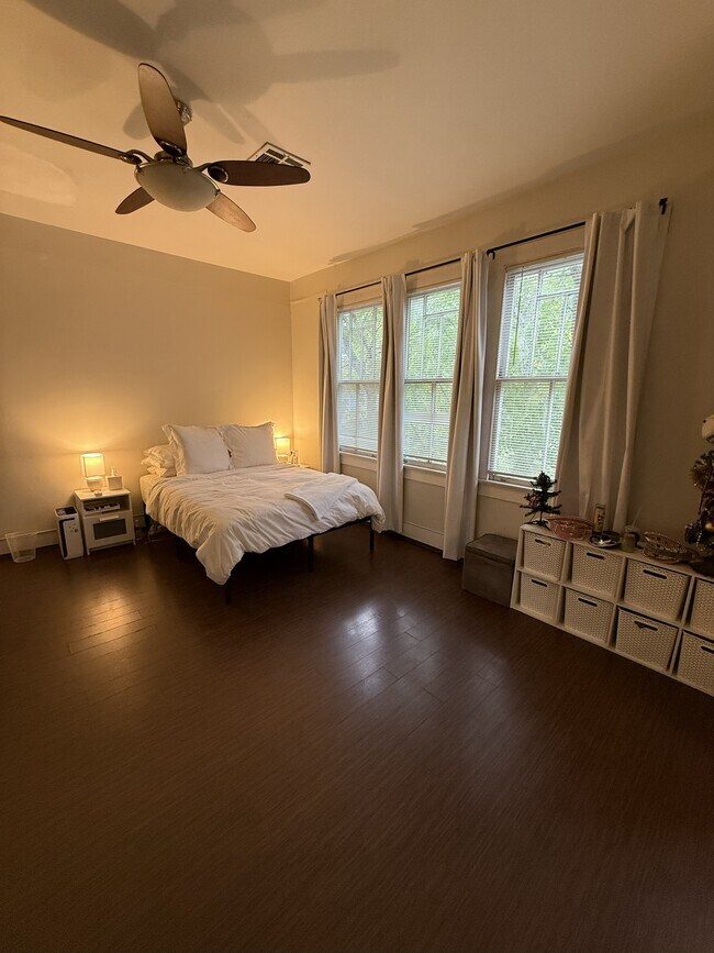 Building Photo - 1642 N Broad St