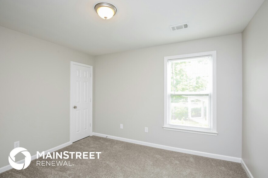 Building Photo - 248 Springs Crossing