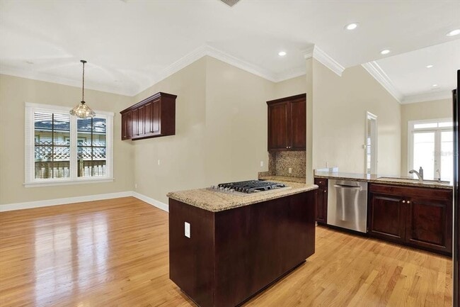Building Photo - 4518 W Woodmere Rd