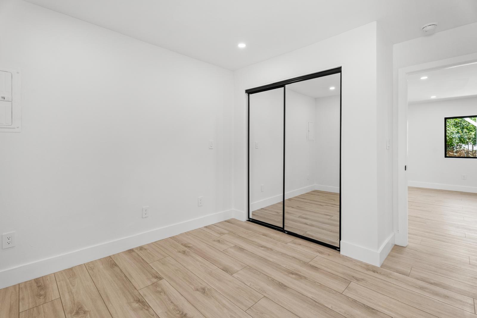 Building Photo - 19701 Blythe St