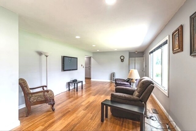 Building Photo - 725 Cumberland St