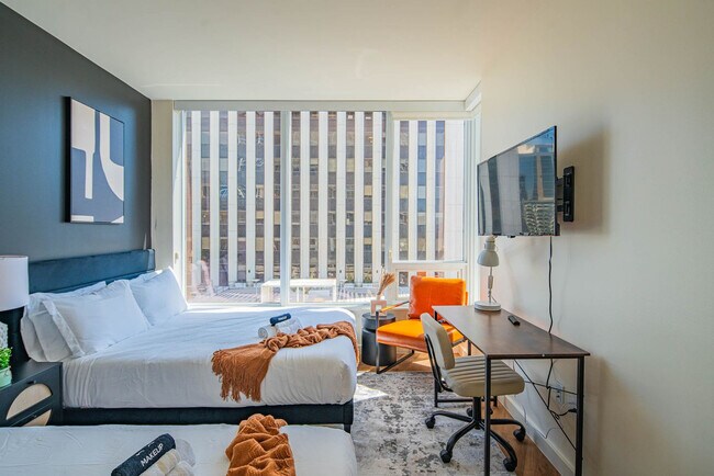 Building Photo - 44 W Monroe St