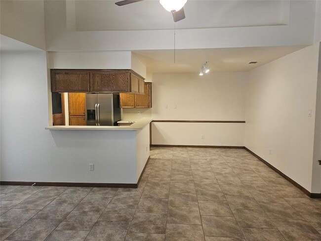 Building Photo - 349 Fantail Loop