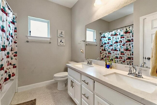 Building Photo - 4412 Shady Hl Ln