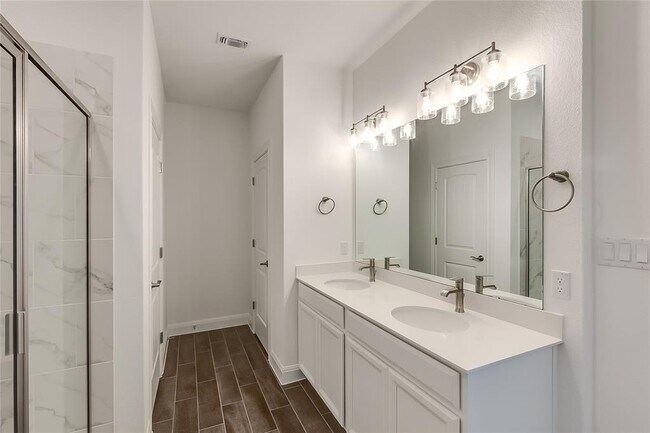 Building Photo - 13220 Baccarac Ln