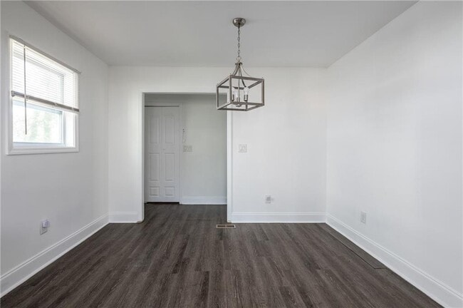 Building Photo - 364 Betsy Ave SW