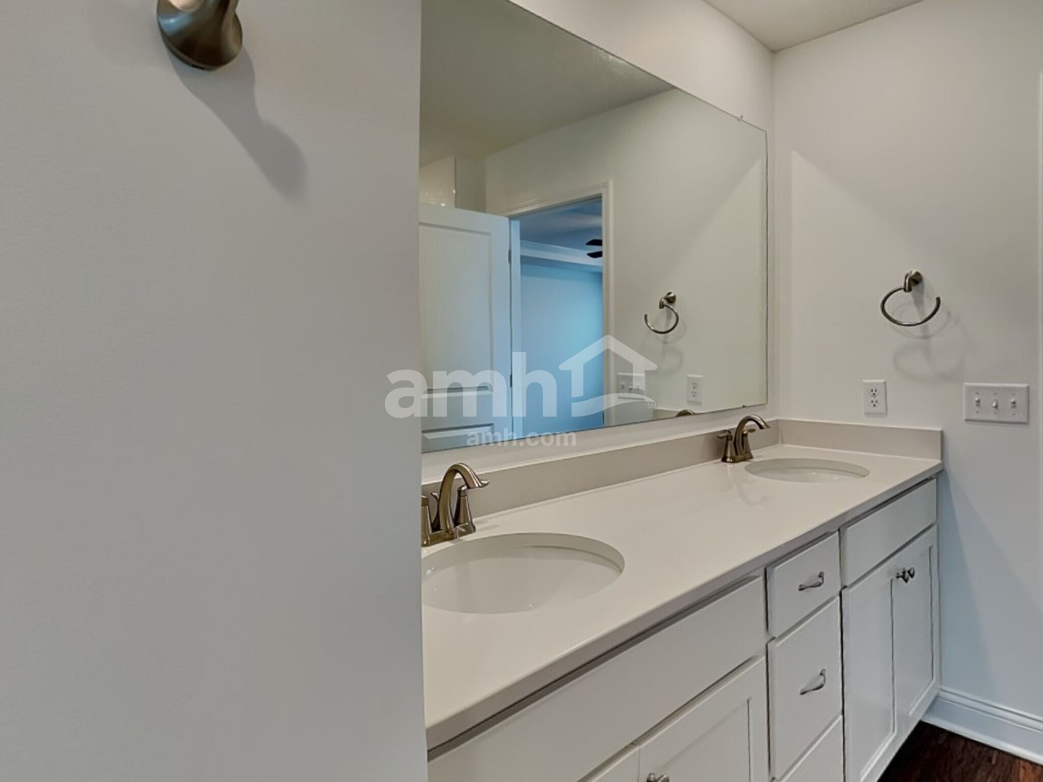 Building Photo - 8393 Merlin Dr