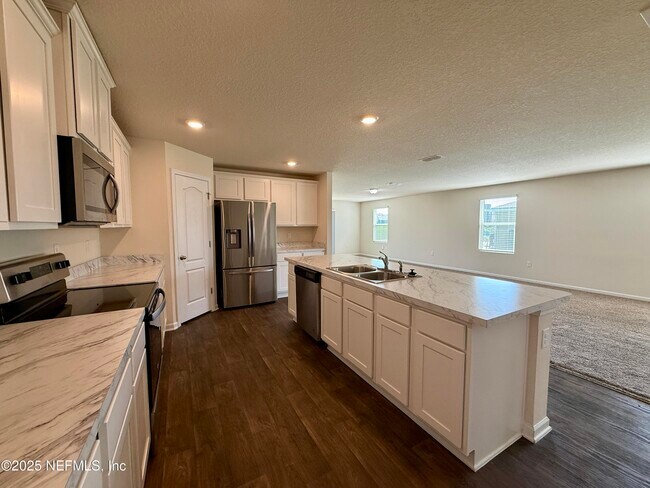 Building Photo - 3541 Lawton Pl