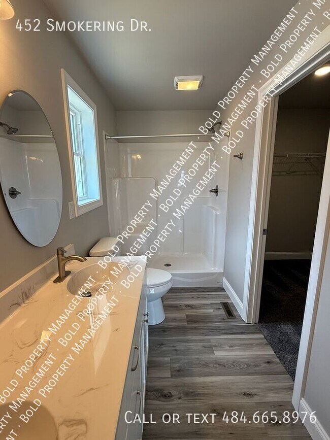 Building Photo - 452 Smokering Dr