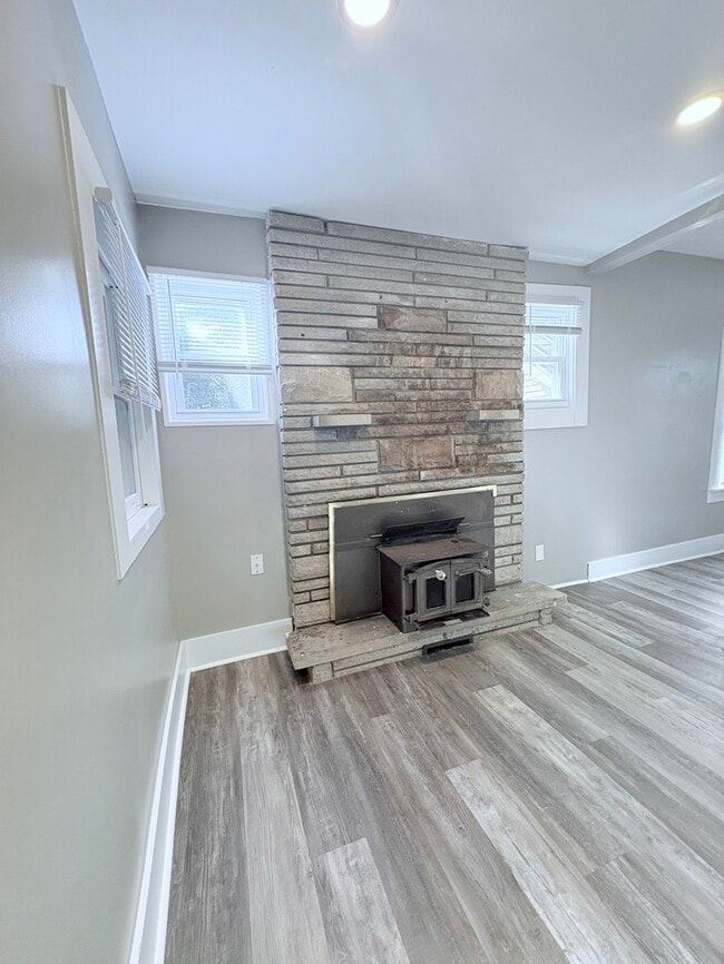 Building Photo - Charming 4 beds 2 baths in Delaware!