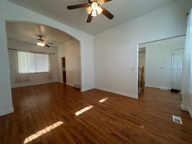 Building Photo - Freshly Painted, New Carpet Throughout - Home For Rent In Springville!!!