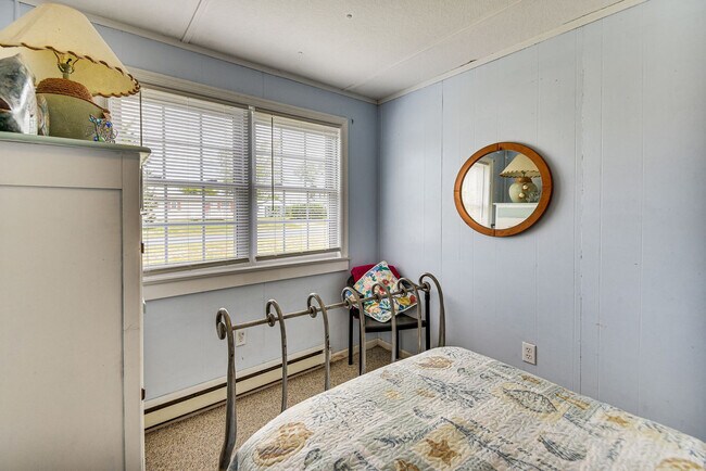 Building Photo - 31345 Sunset Dr