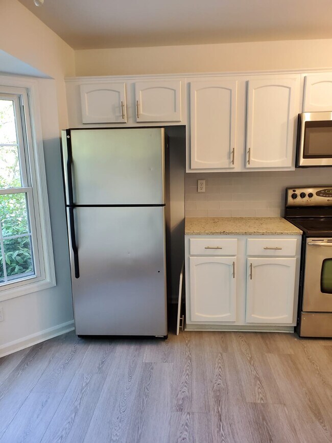dining area - 5034 Laurel Bridge Dr SE