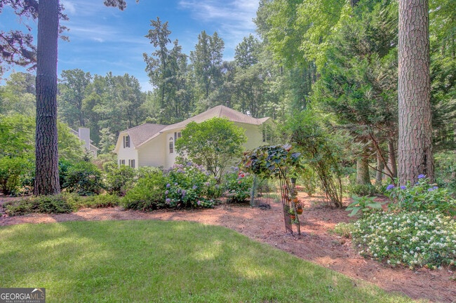 Building Photo - 157 Rockspray Ridge
