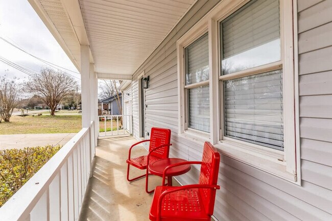 Building Photo - 12879 Copperfield Ln