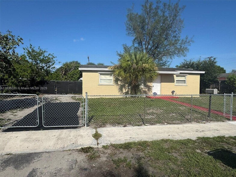 Building Photo - 3270 NW 208th St
