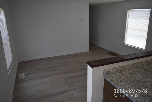 Building Photo - 715 23rd St NW