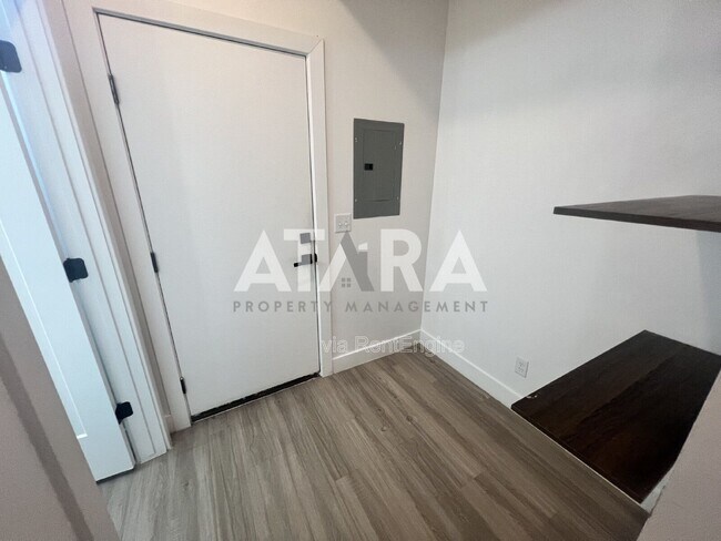 Building Photo - 909 Euclid Ave