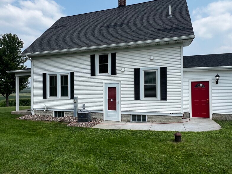 Building Photo - 10013 W Mineral Point Rd
