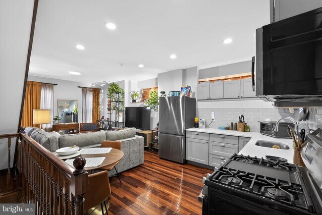 Building Photo - 1616 Webster St