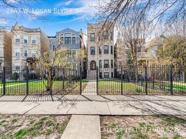 Building Photo - 2647 W Logan Blvd
