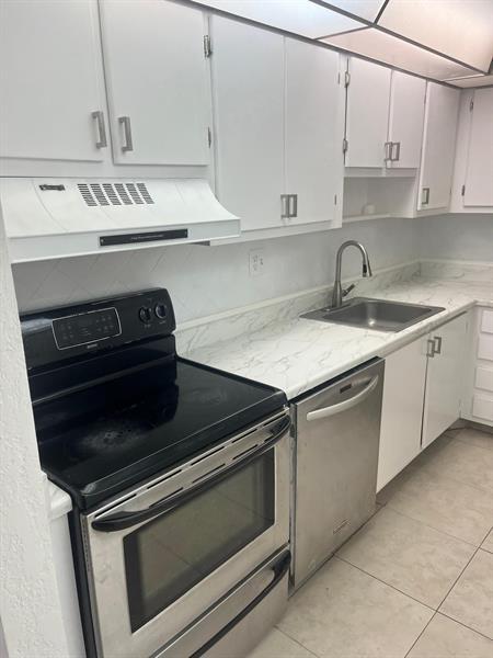 Building Photo - 6301 N University Dr