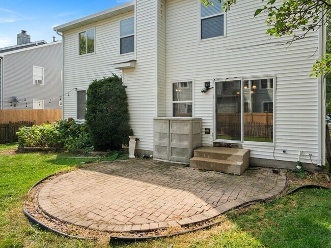 Building Photo - 2607 Flagstone Cir