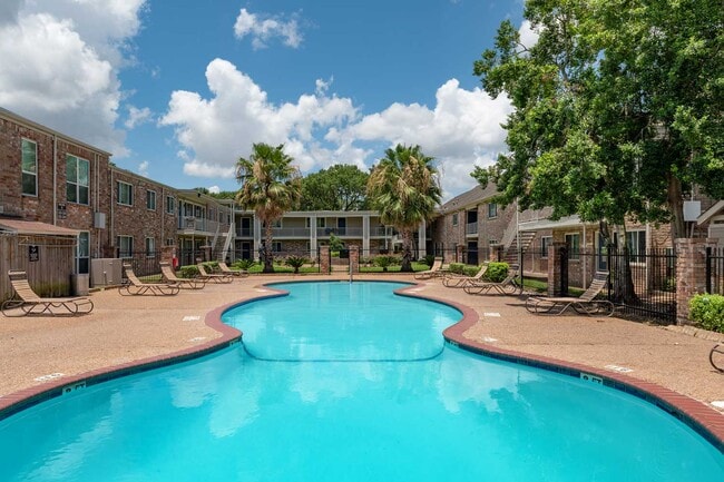 Building Photo - Cherrybrook Place