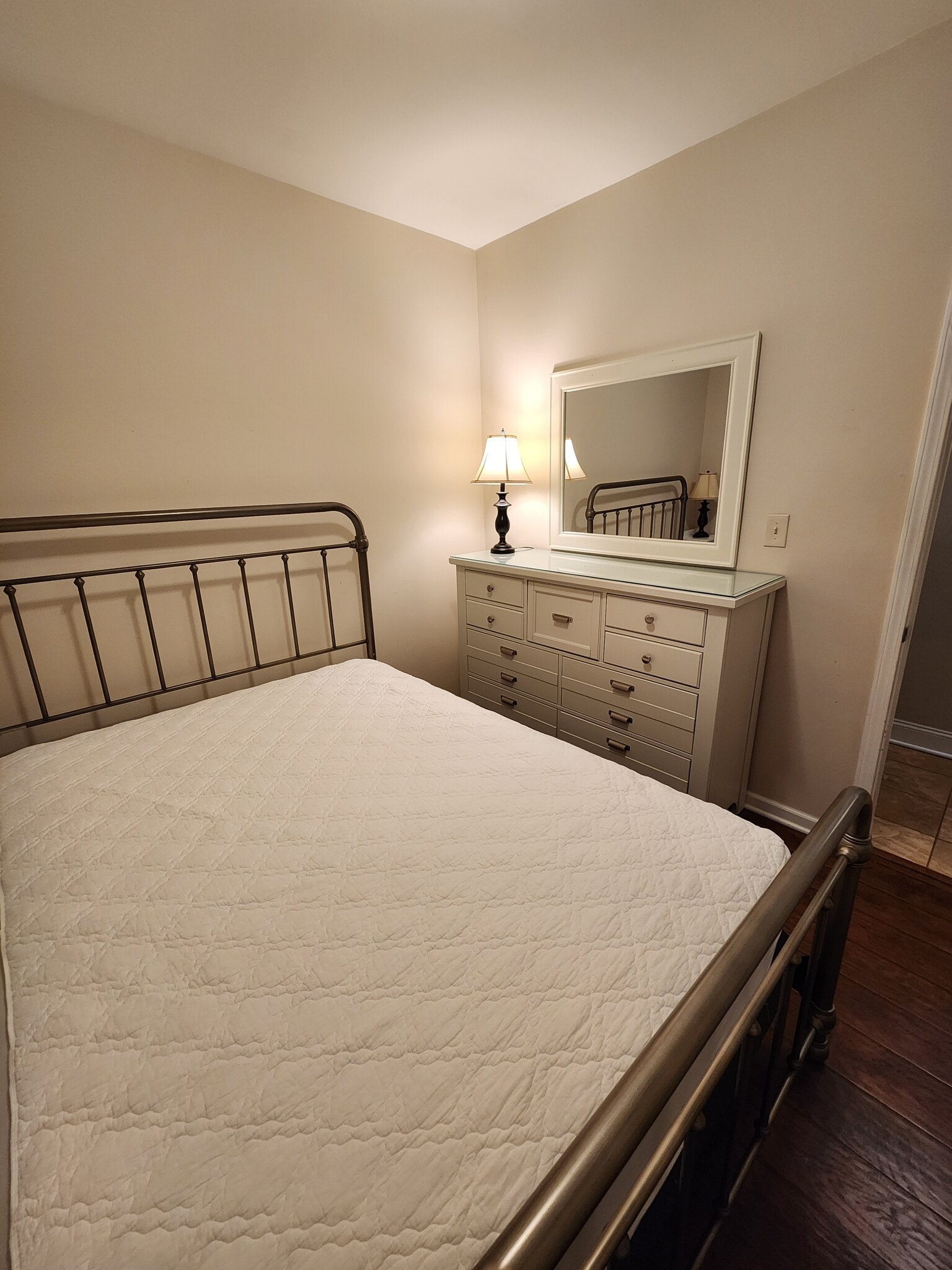 Bedroom - 380 Grant St