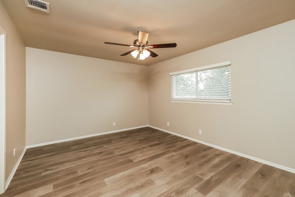 Building Photo - 10614 Cherry Laurel