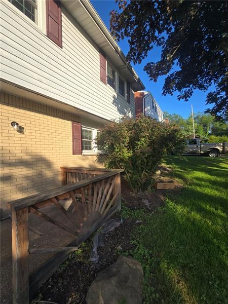 Building Photo - 104 Briar Crest Dr
